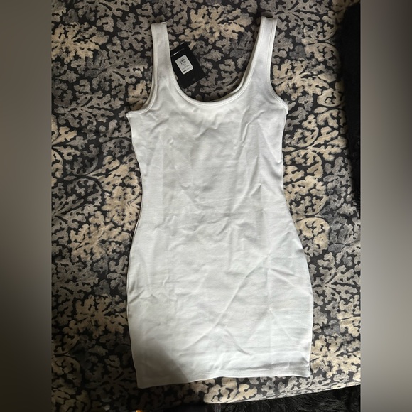 Fashion Nova Jules Body Sculpting mini dress - Picture 4 of 8